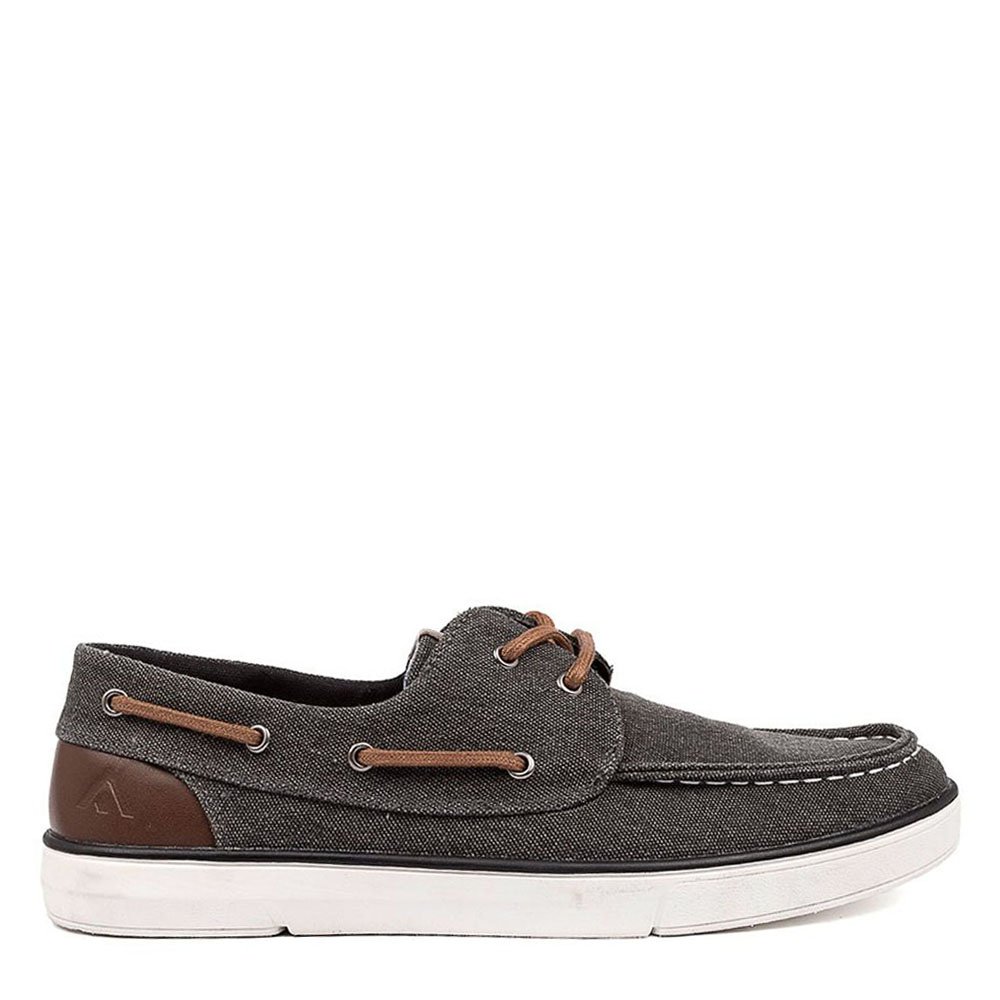 boatshoe vans slip ons